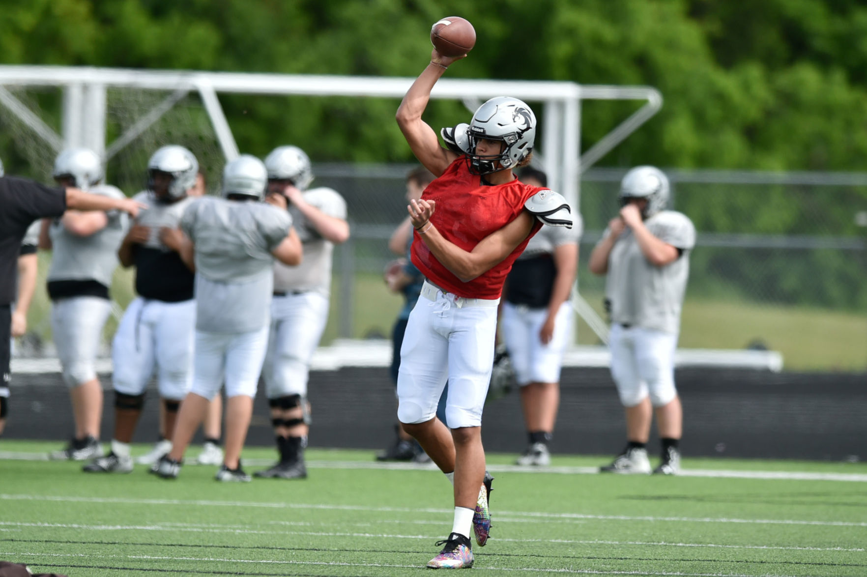 190422_drc_sp_FootballPractice_9.JPG